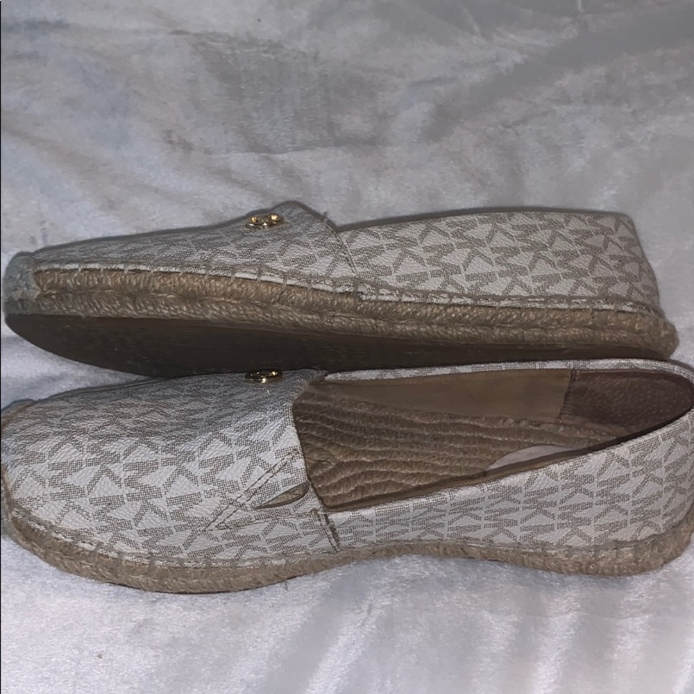 VVGUC MICHEAL KORS Slide In Shoes 9 - Picture 2 of 4